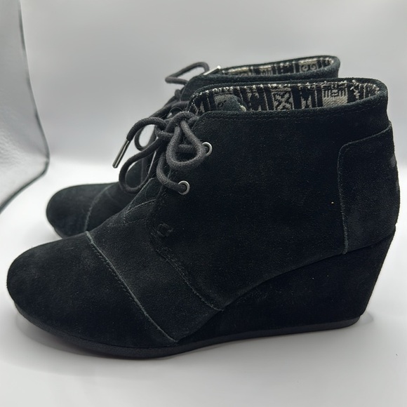 TOMS Women's Black Suede Desert Wedges Size 7 - Picture 10 of 16